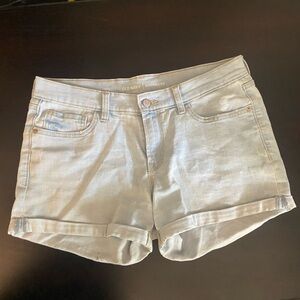 Old Navy jean shorts, size 8 women’s, boyfriend fit, high waist